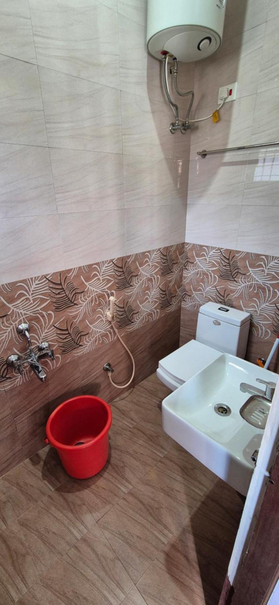 ウーティKarpagam Residencyアパートメント 部屋 写真